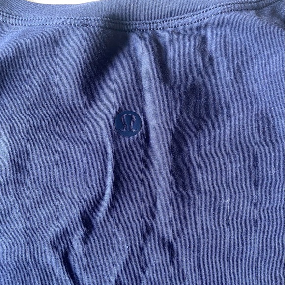 Lululemon Cates Tee - Picture 3 of 3